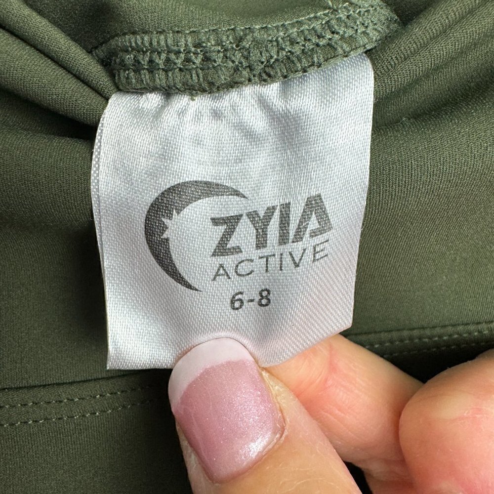 EUC - Zyia  Luxe Green Cargo Leggings, Size 6-8 (Fits BIG) - Picture 4 of 9